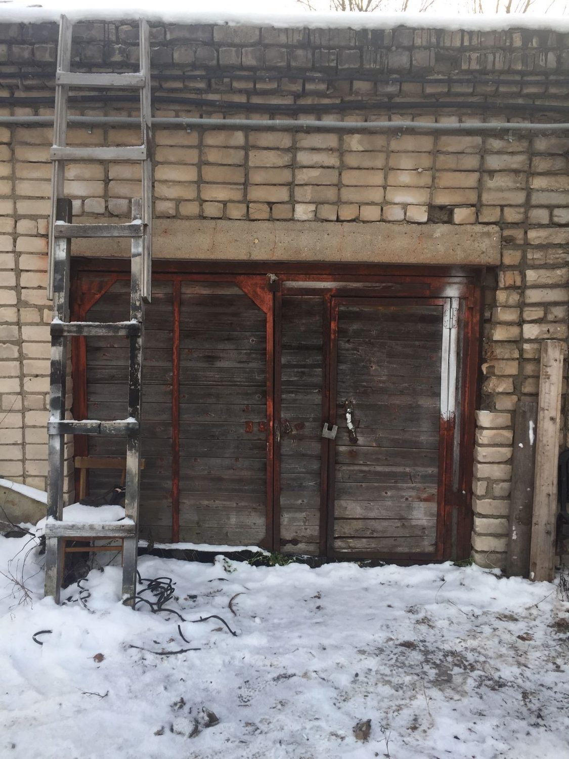 Земельный участок площадью 50 кв.м. с расположенным на нем объектом недвижимого…