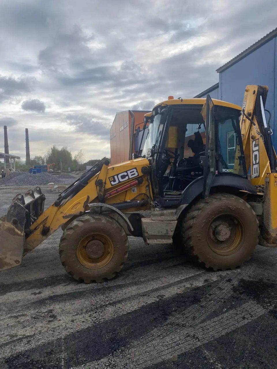 Экскаватор — погрузчик JBC 14 M2WM, 2020 г.в., г/н 3726ВК35, vin JCB3CX4THL2871…