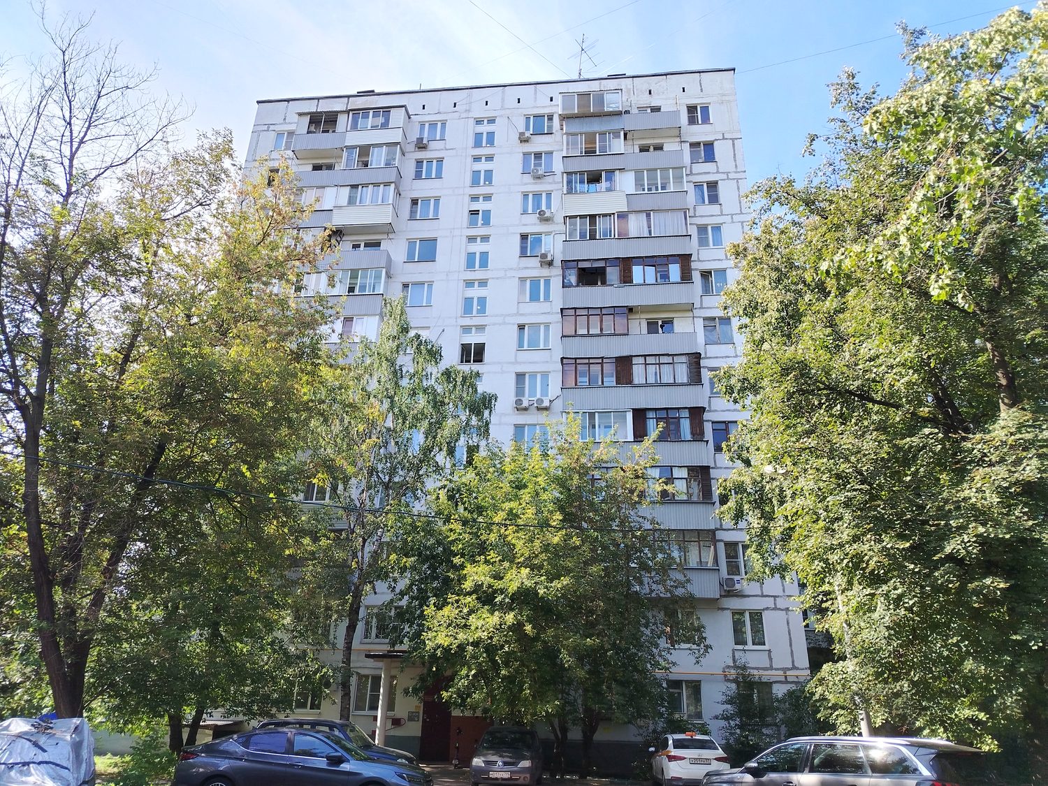 Продажа имущества, находящегося в собственности города Москвы: жилое помещение …