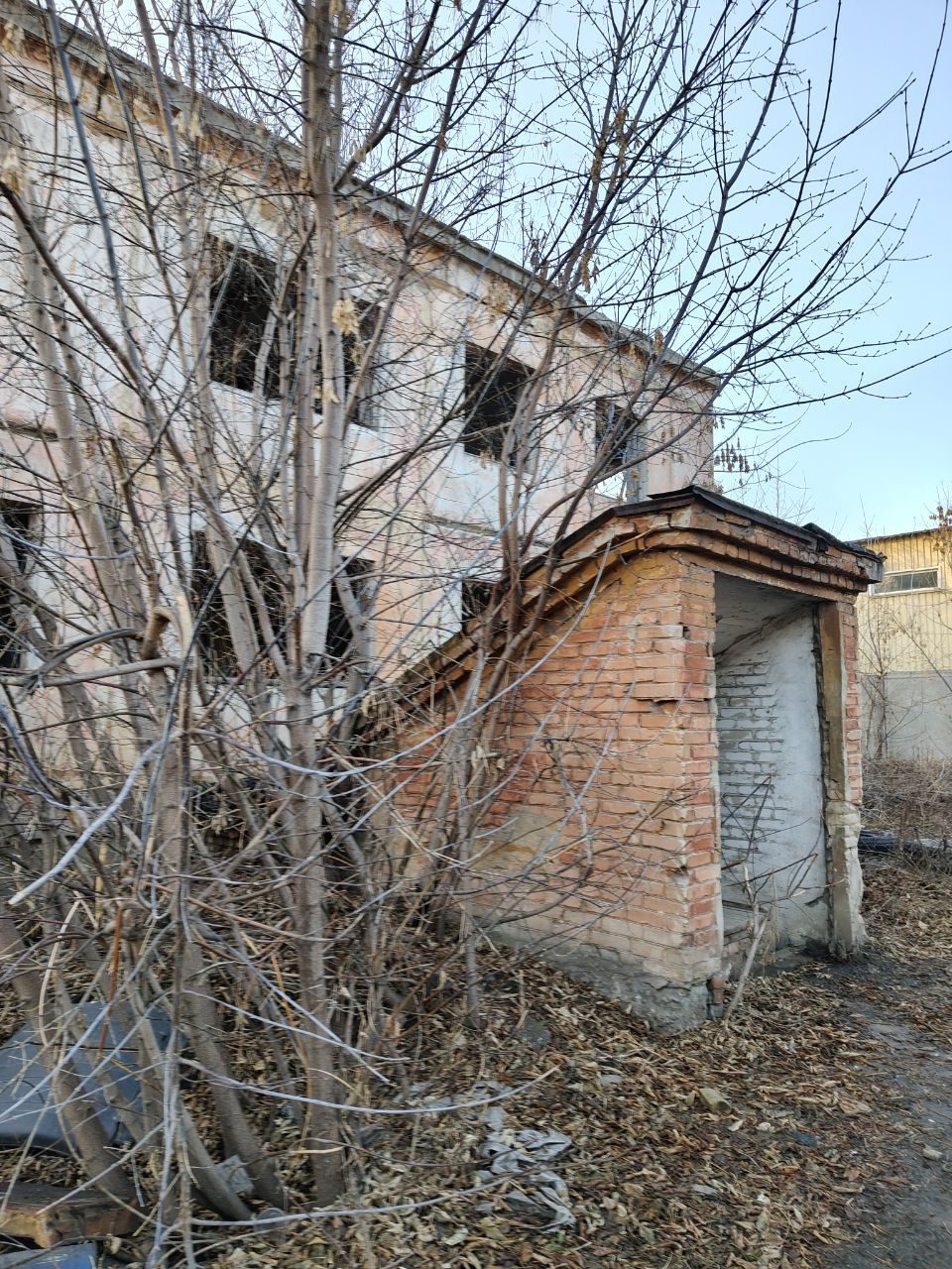 Нежилое здание, площадью 886,4 кв.м., кадастровый номер: 74:36:0118001:804, рее…