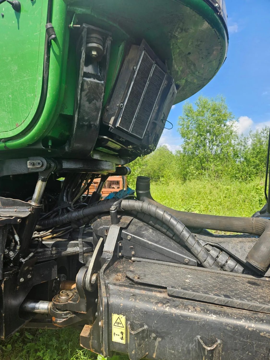 Харвестер John Deere 1270 E c заводским номером машины WJ1270E001625, 2009 г.в.…