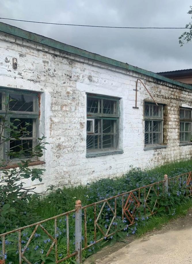 Нежилое здание