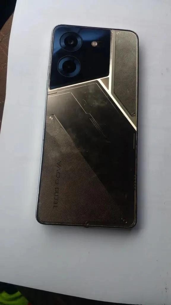 Мобильный телефон марки "Tecno Pova" 1 Штука (шт)