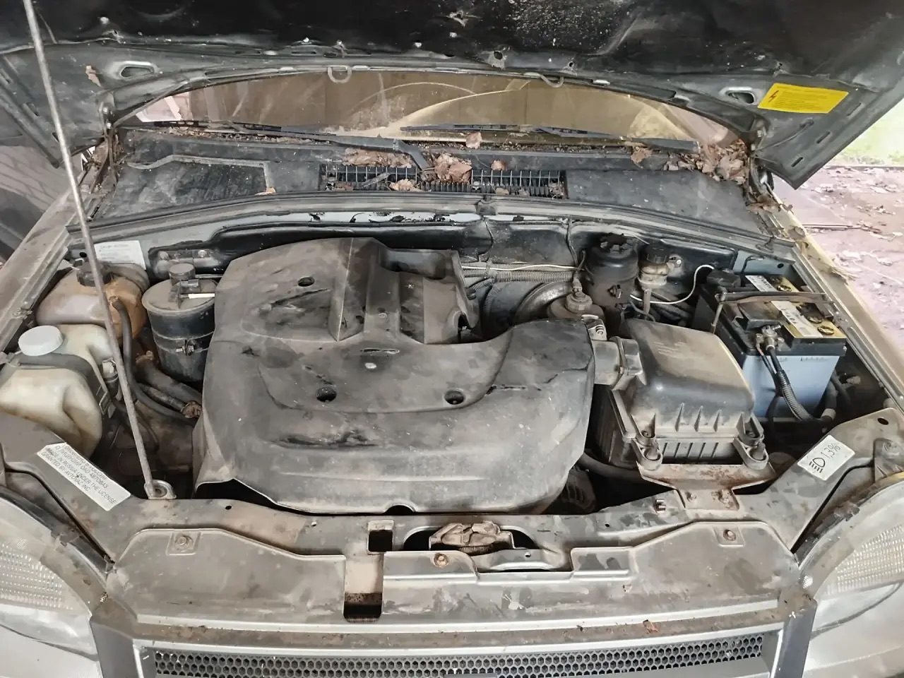Автомобиль марки CHEVROLEТ NIVA