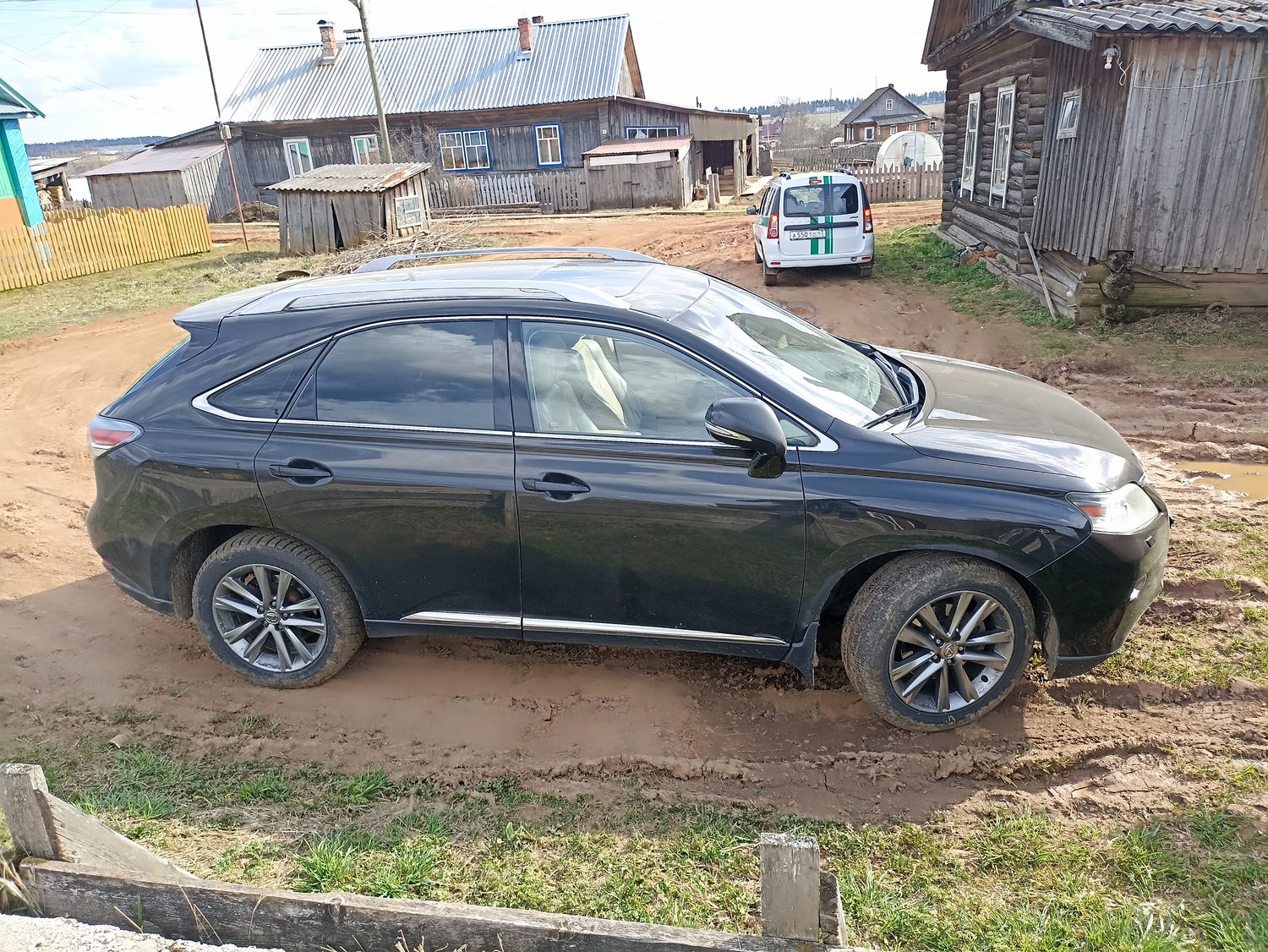 Легковой автомобиль LEXUS RX350 универсал, 2013 г.в., г/н Т760ОР43, цвет черный…