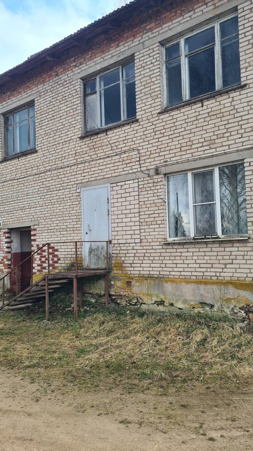 Лот № 4 (вторичные). Нежилое помещение площадью 30,4 кв. м, кадастровый номер 6…