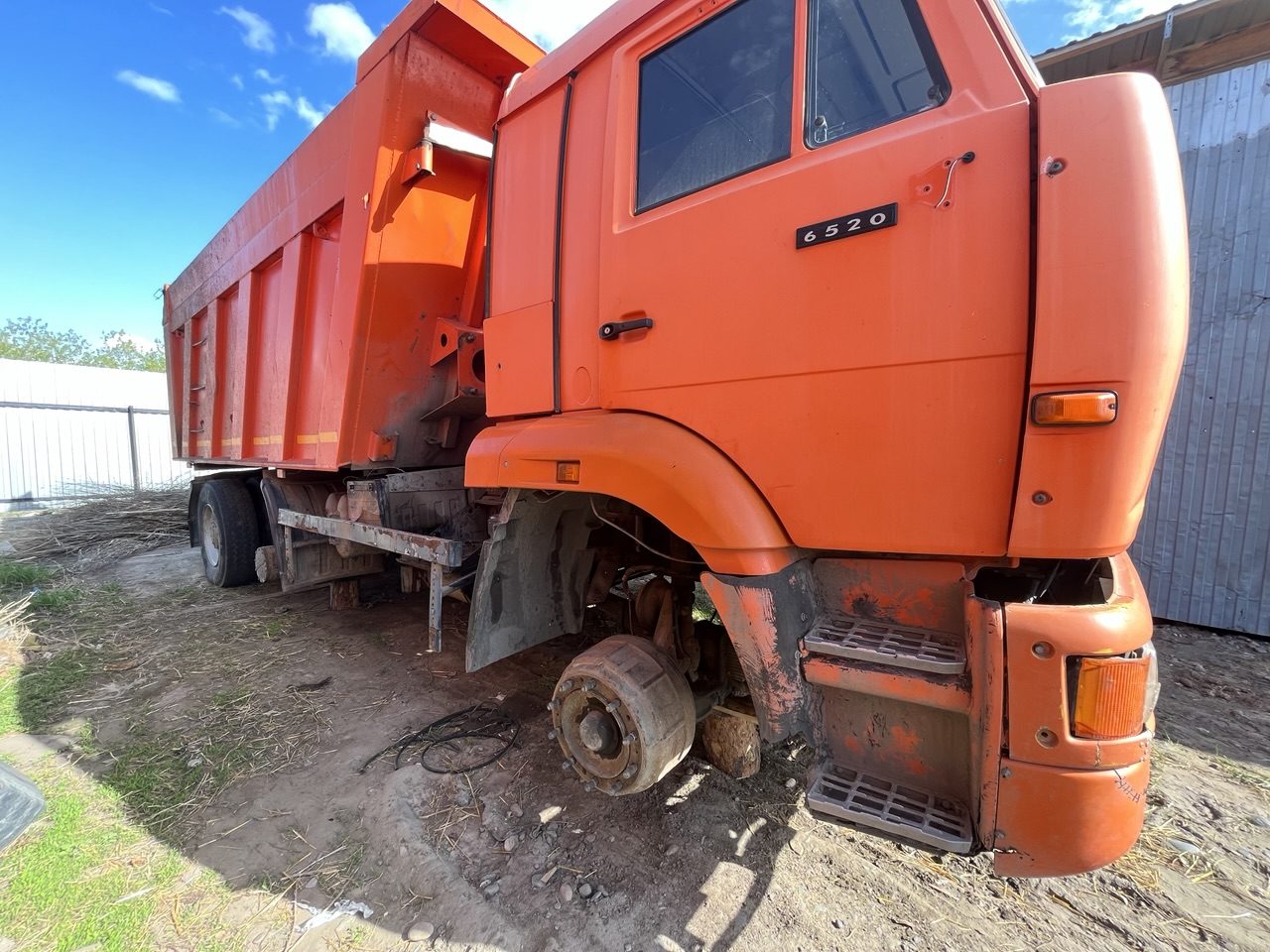 Грузовой самосвал КАМАЗ 6520, 2013 г.в., г/н Т494ММ124, VIN X1F652000D0001897, …