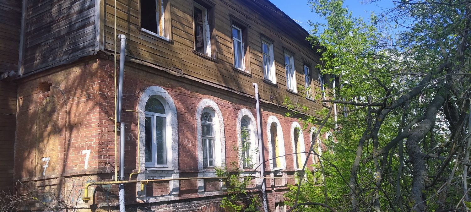 Нежилое здание, 3-х этажное, кадастровый номер 76:19:020102:143, общей площадью…