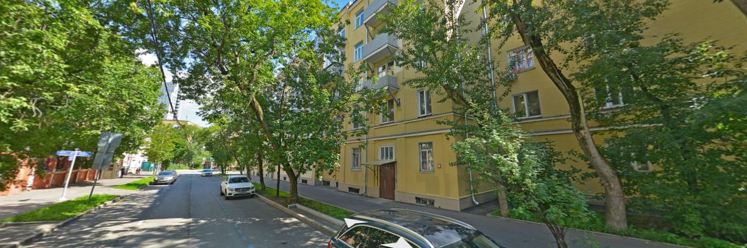 1/3 доли в праве собственности в квартире пл.46,5 кв.м. по адресу: г.Москва, пе…