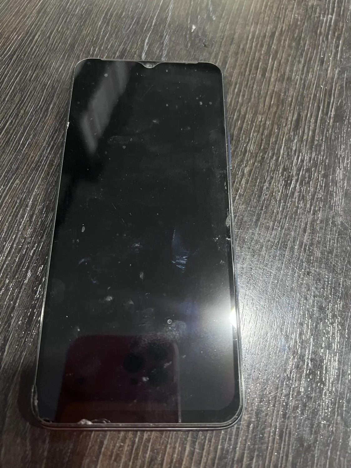Мобильный телефон VIVO в черном цвете 1 Штука (шт)
