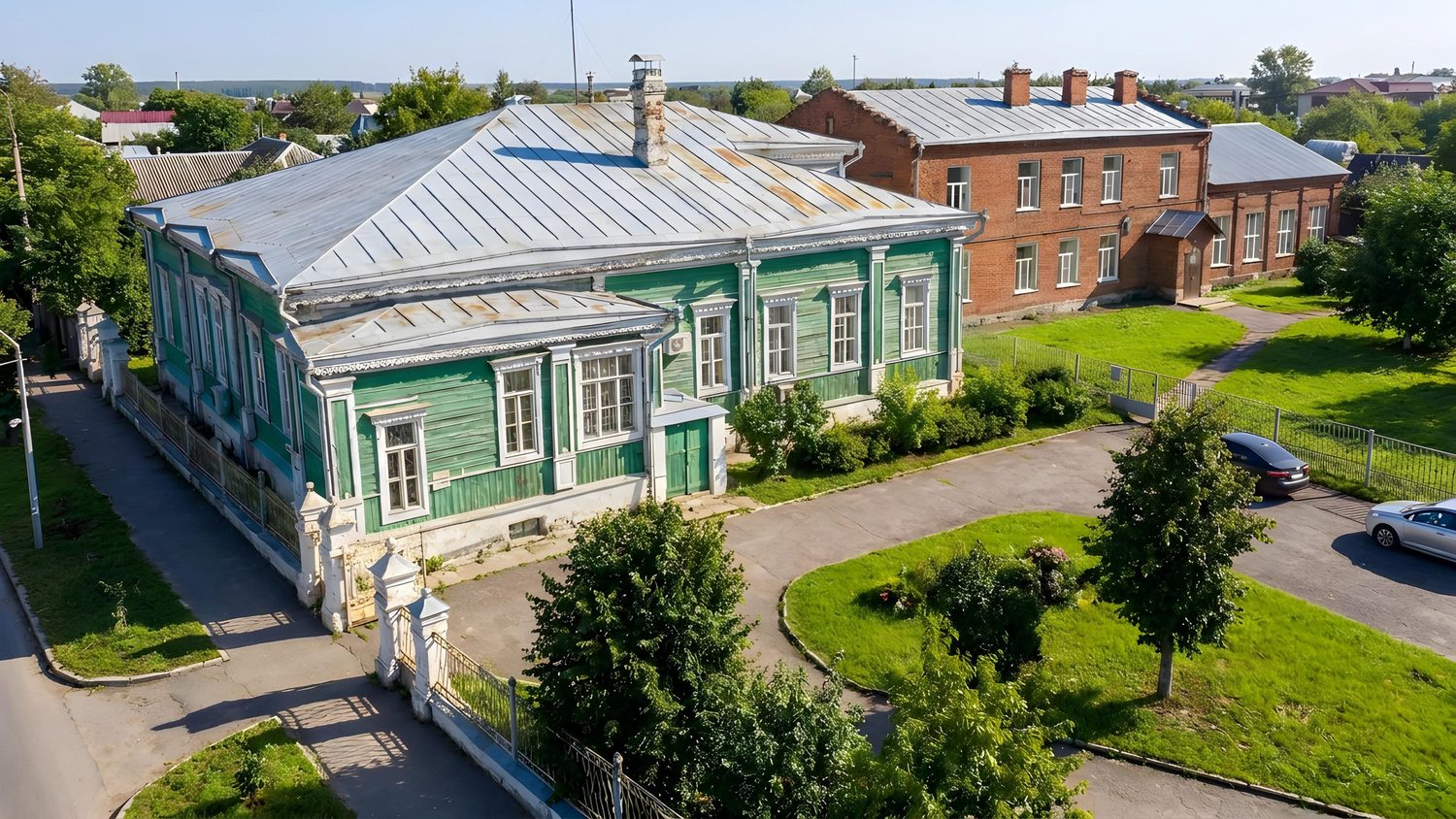 Имущество, находящееся в собственности Ярославской области, расположенное по ад…
