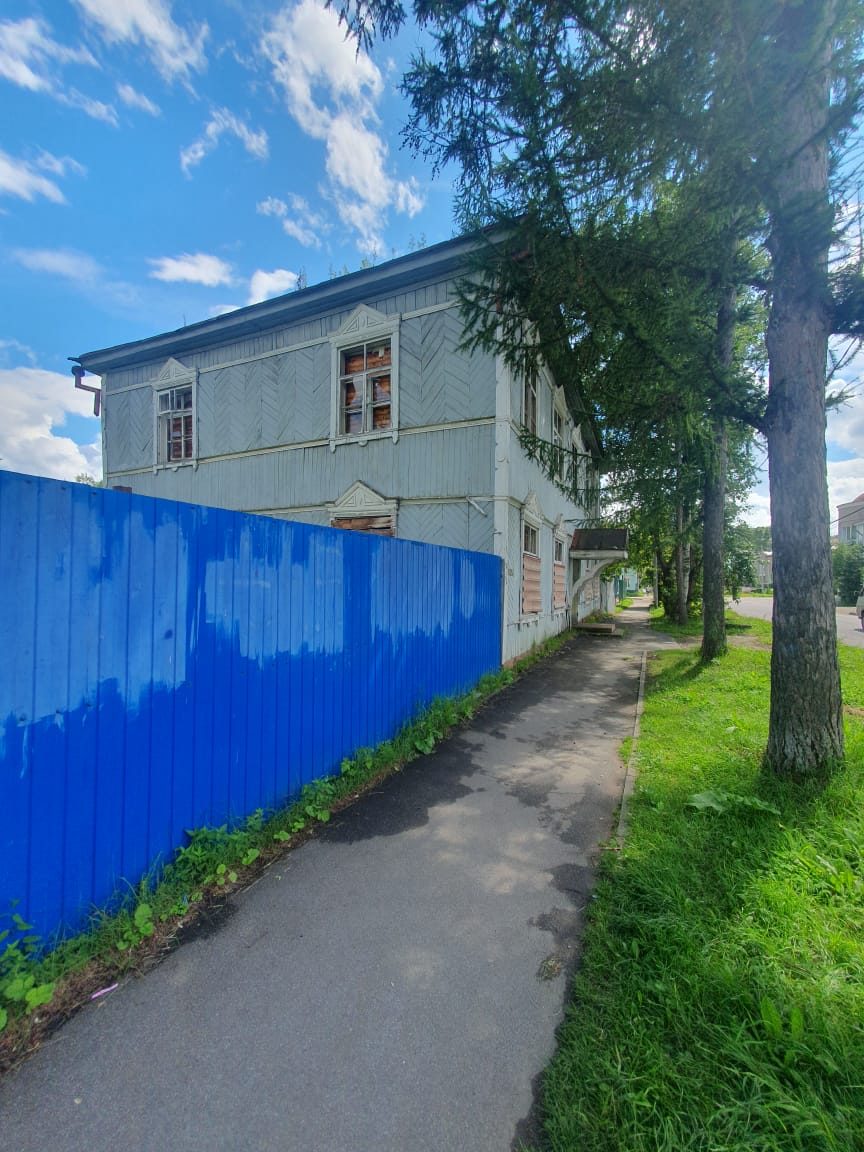 продажа нежилого муниципального двухэтажного деревянного здания и земельного уч…