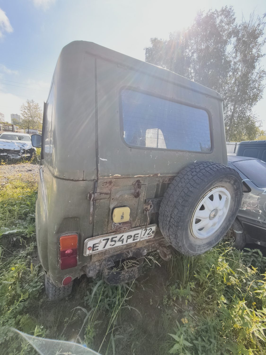 Автомобиль УАЗ 469 г.р.з. Е754РЕ72 ТС имеет ограничения ФССП на регистрационные…