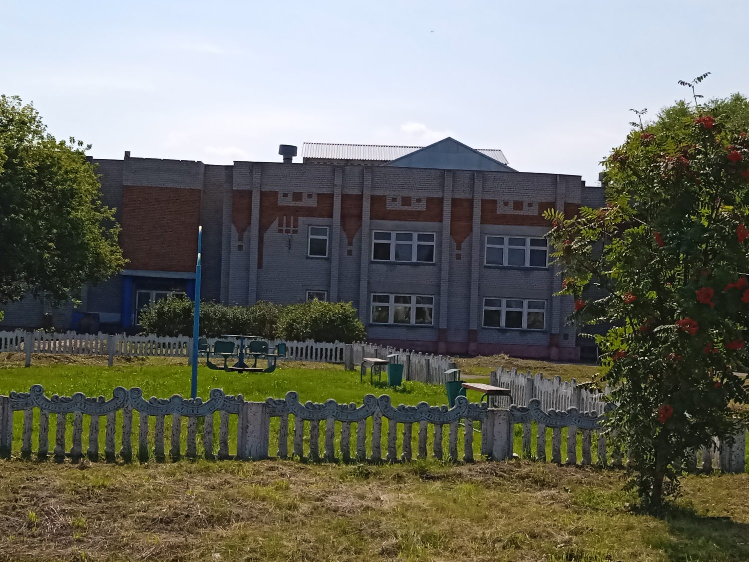 Помещение №1 (здание ДК), КН 48:06:1020115:30, площадью 2358 кв. м, 1990 года п…