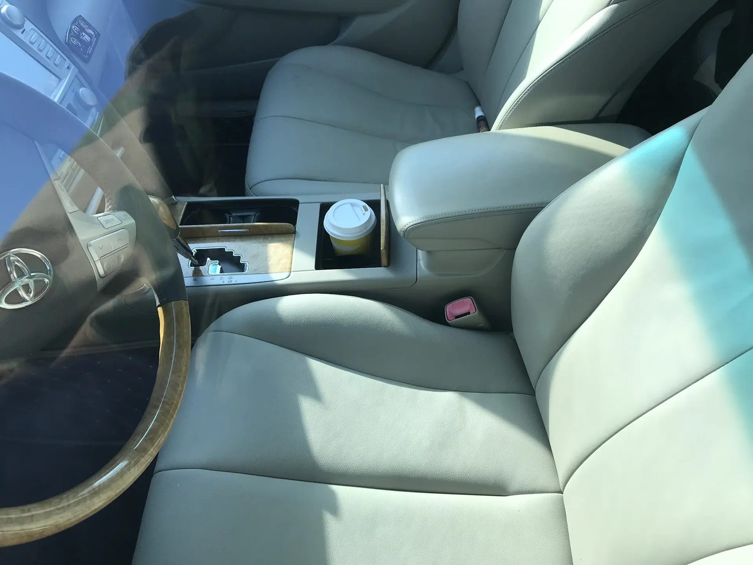 Реализация по прямому назначению: Автомобиль Тойота Камри, ГРЗ М 030 ОХ 154,200…