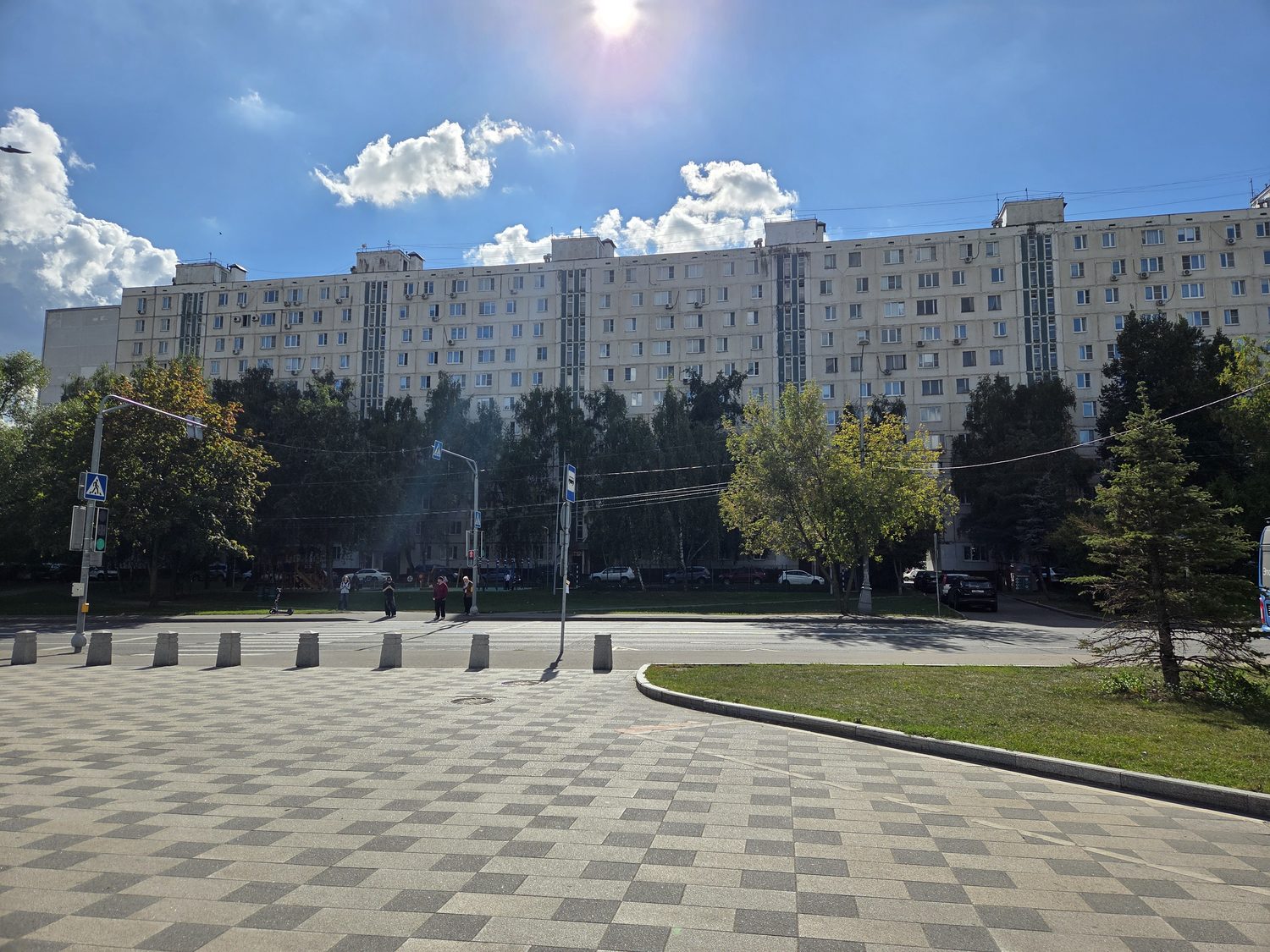 Продажа имущества, находящегося в собственности города Москвы: жилое помещение …