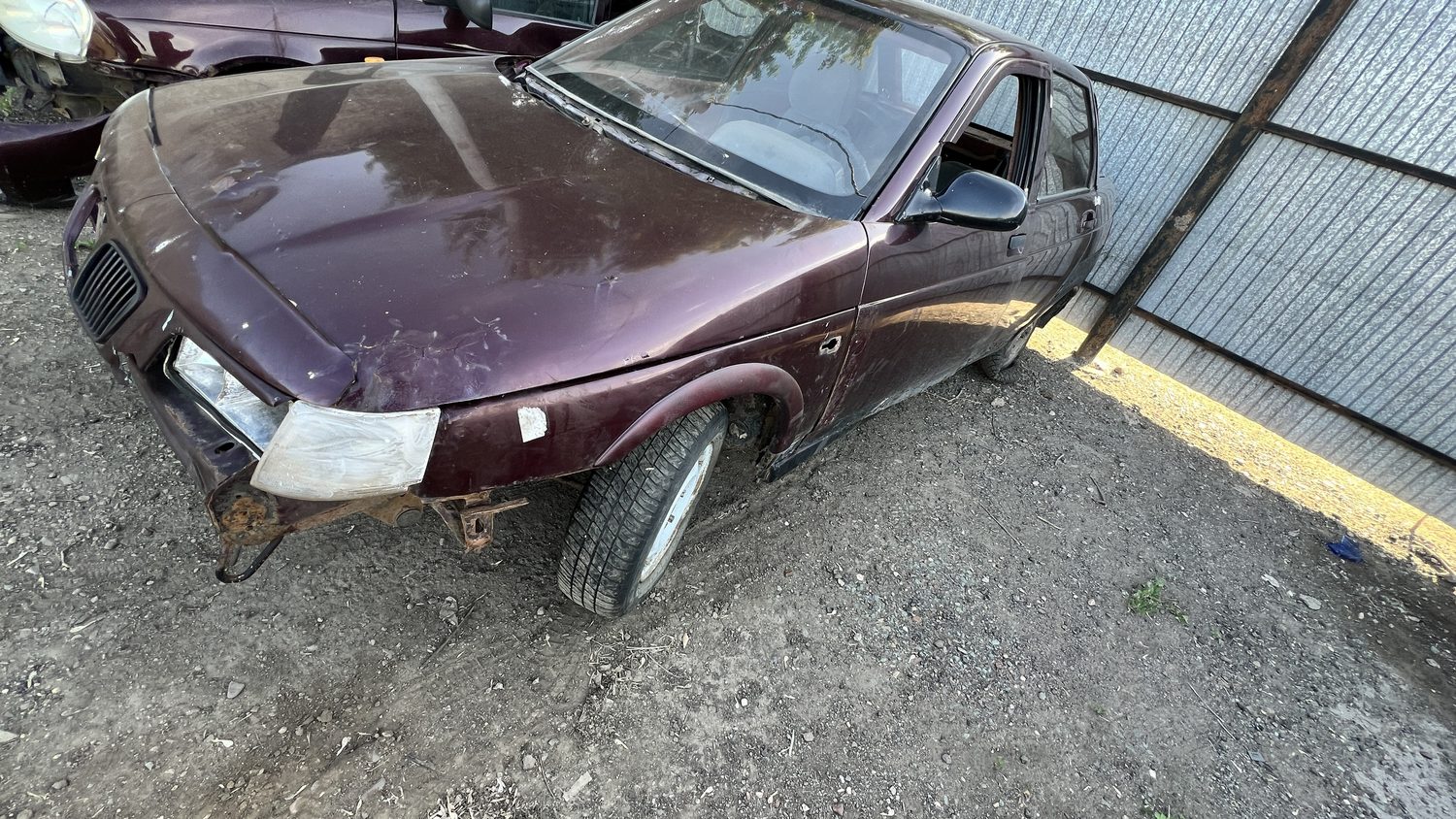 Автомобиль марки ВАЗ 2110, 1998 г/в, без г/н, VIN XTA211000W0052827