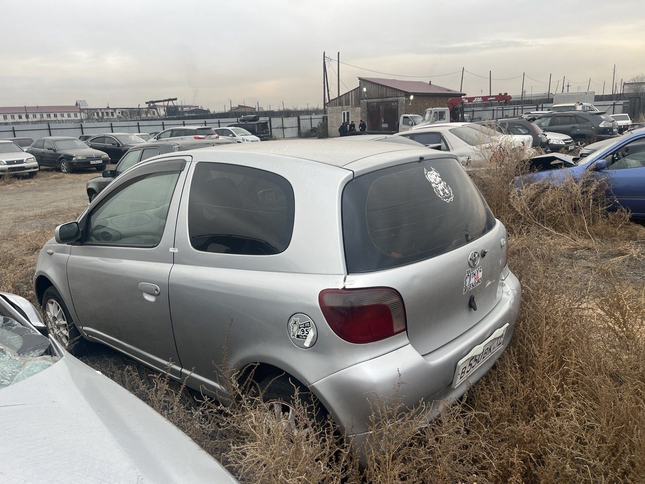 Транспортное средство марки «Toyota Vitz», 2000 г.в., с государственным регистр…