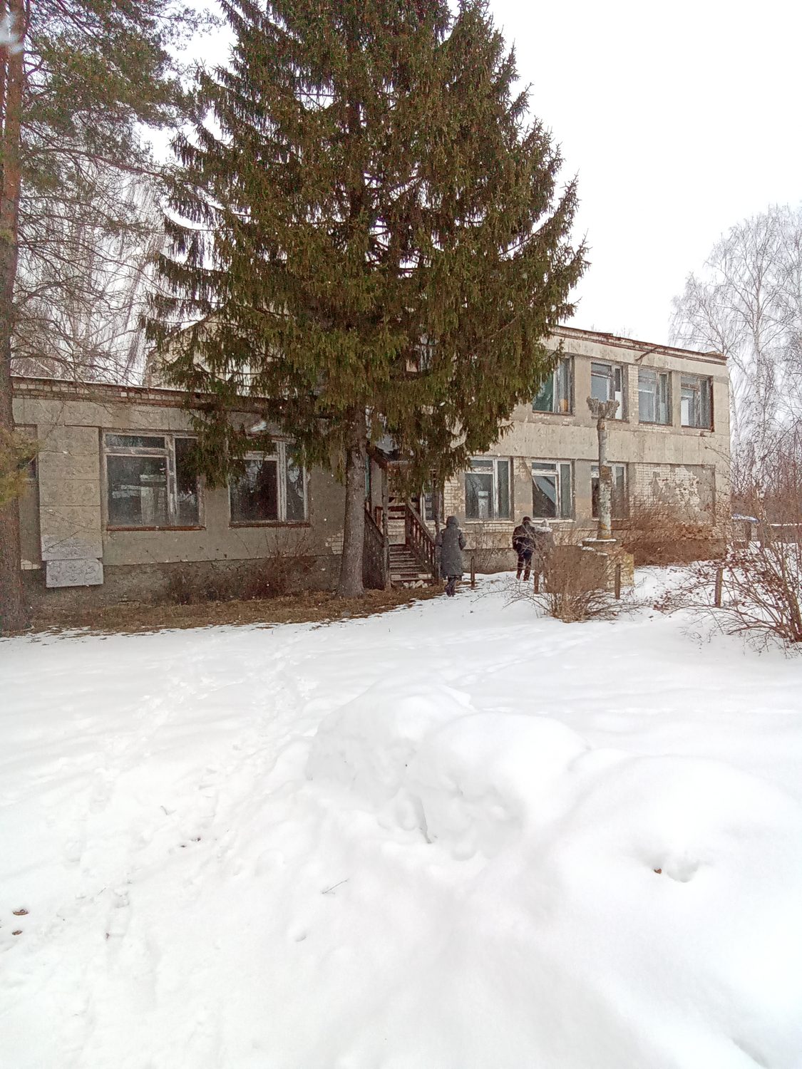 Продажа по минимально допустимой цене:Нежилое здание с земельным участком, вклю…