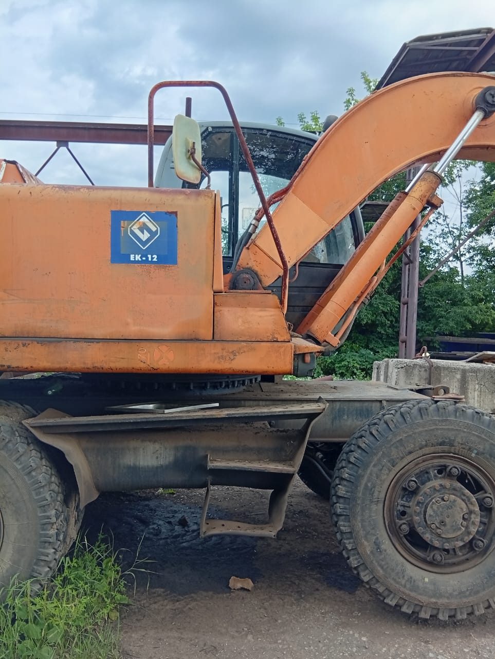 Экскаватор ЕК-12-00, 2010 г.в., рег. номер УЕ 1113