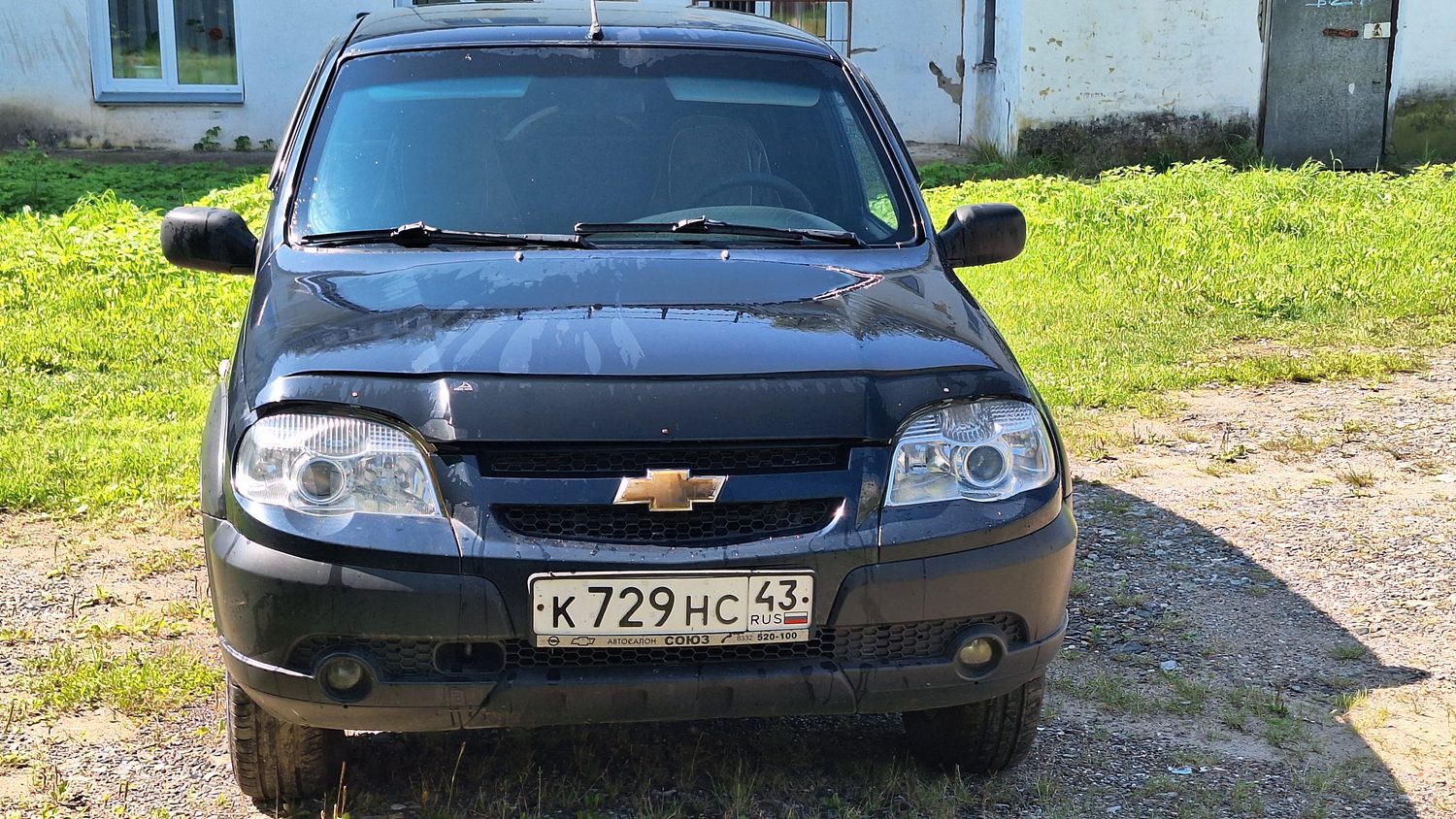Автомобиль Chevrolet Niva 212300-55